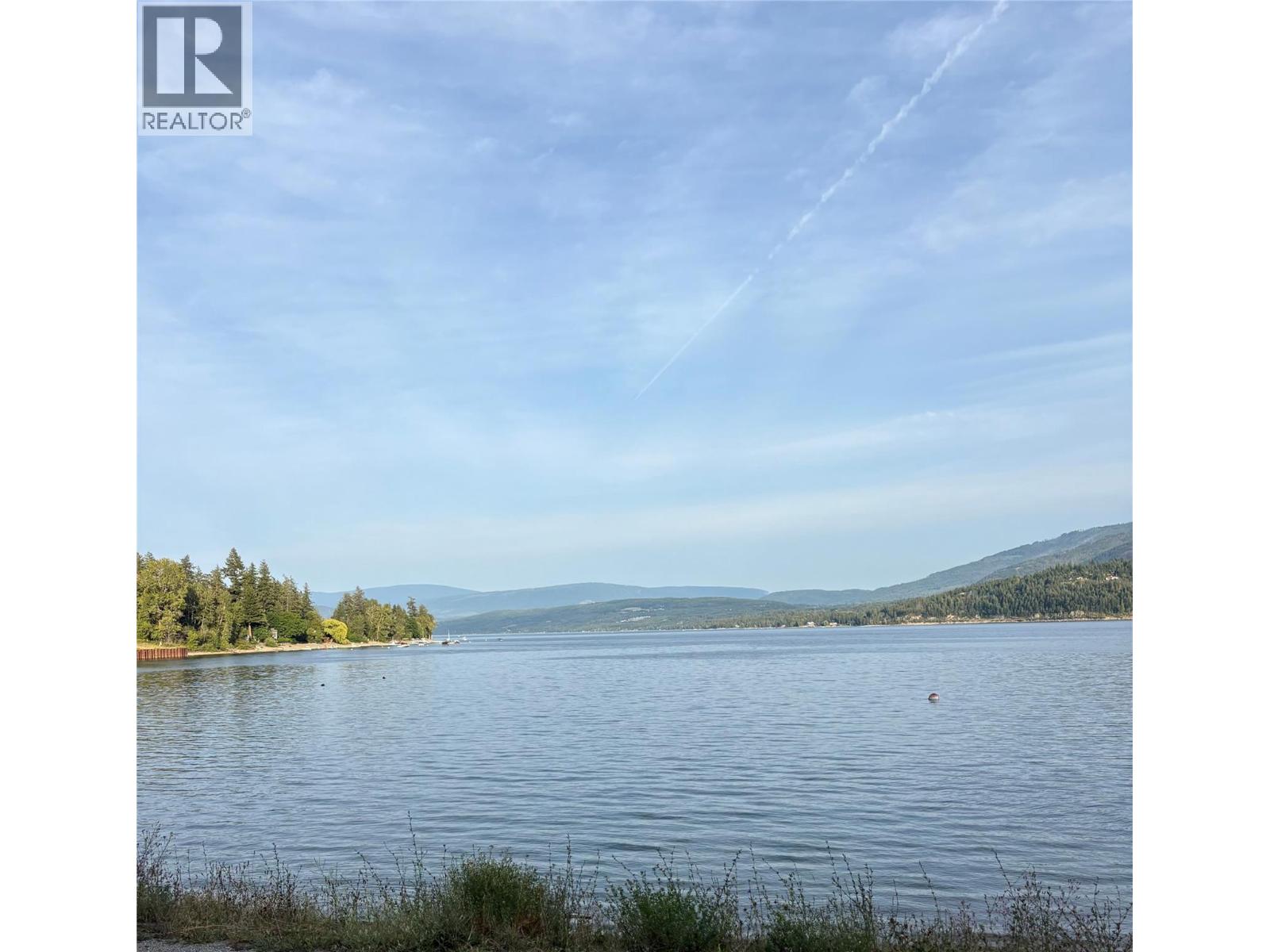 5785 Seymour Road, Celista, British Columbia  V0E 1M6 - Photo 11 - 10395656