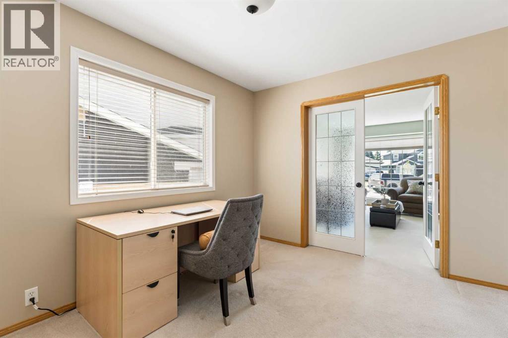113 Douglasview Court SE, Calgary, Alberta  T2Z 2S8 - Photo 16 - A2335045