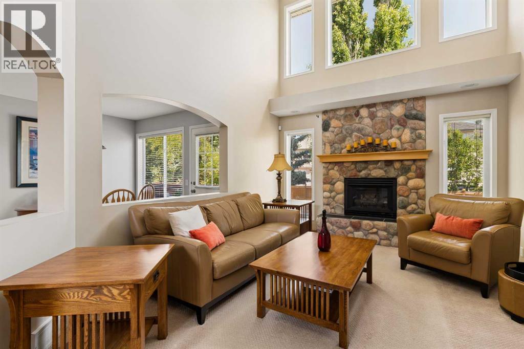 113 Douglasview Court SE, Calgary, Alberta  T2Z 2S8 - Photo 3 - A2335045