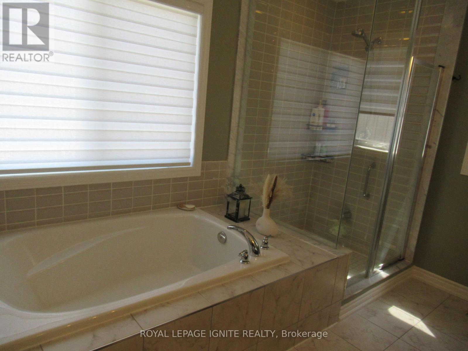 170 Gold Park Gate, Essa, Ontario  L3W 0B4 - Photo 19 - N13644534