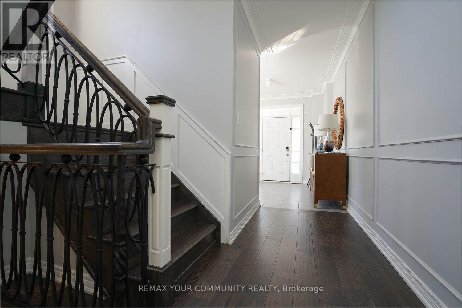 6 Globemaster Lane, Richmond Hill, Ontario  L4G 2H1 - Photo 5 - N13646538