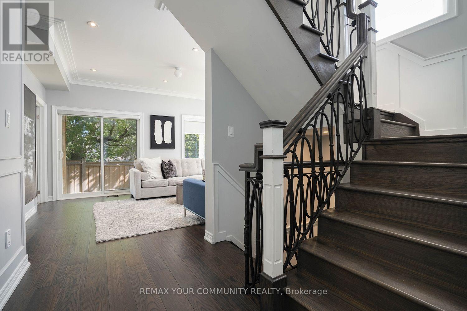 6 Globemaster Lane, Richmond Hill, Ontario  L4G 2H1 - Photo 9 - N13646538