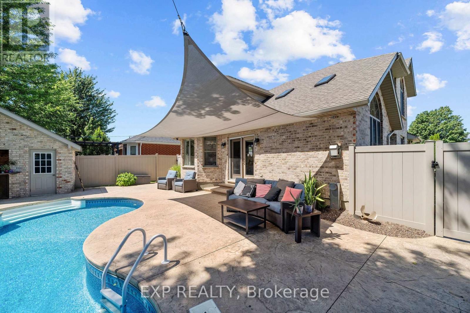 197 Gibson Crescent, Lucan Biddulph, Ontario  N0M 2J0 - Photo 32 - X13646820