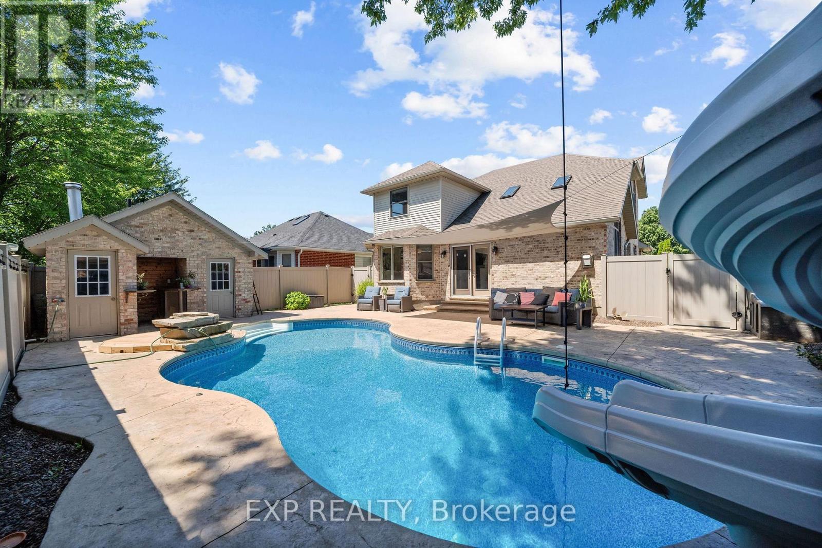 197 Gibson Crescent, Lucan Biddulph, Ontario  N0M 2J0 - Photo 33 - X13646820