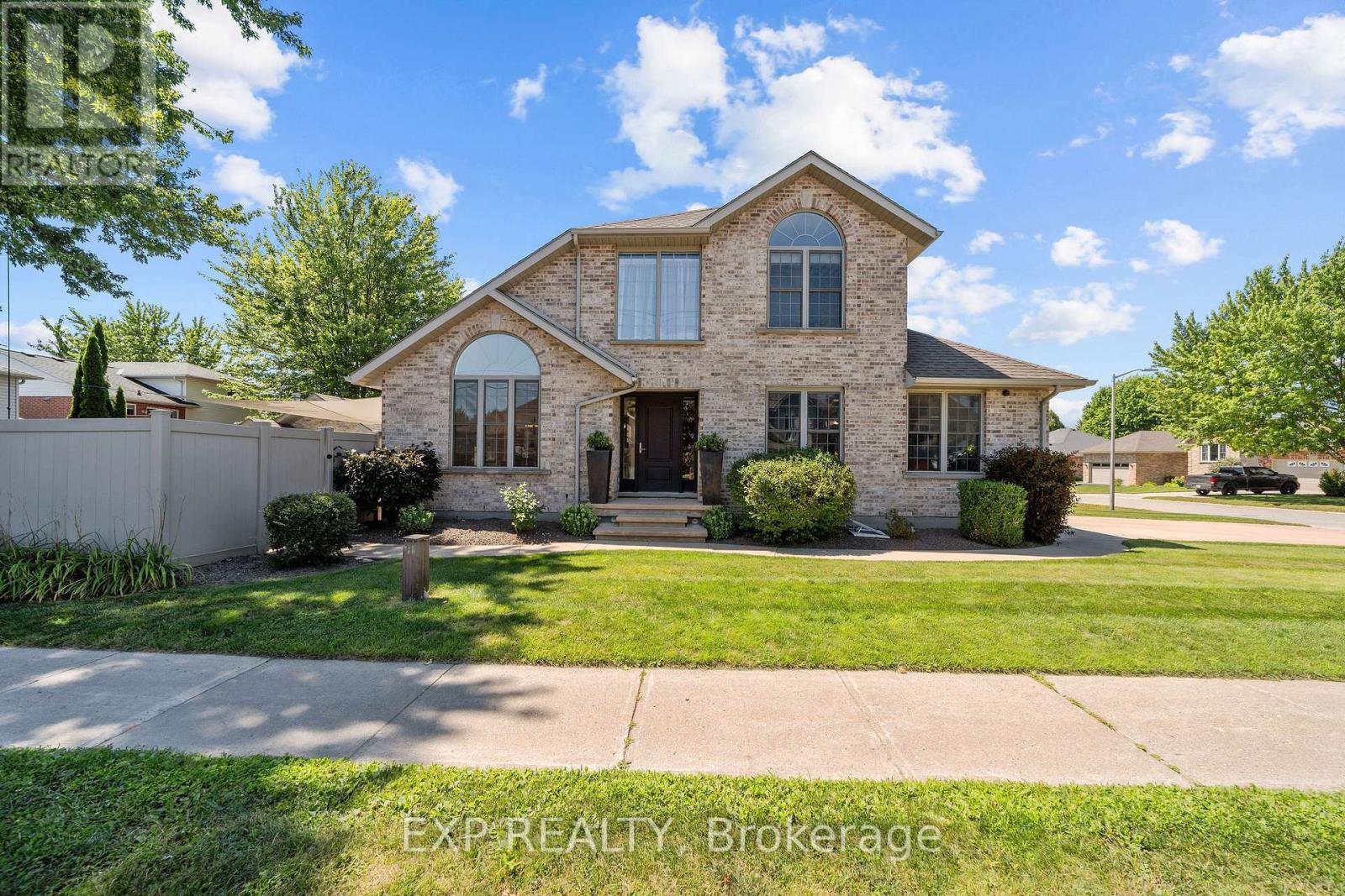 197 Gibson Crescent, Lucan Biddulph, Ontario  N0M 2J0 - Photo 39 - X13646820