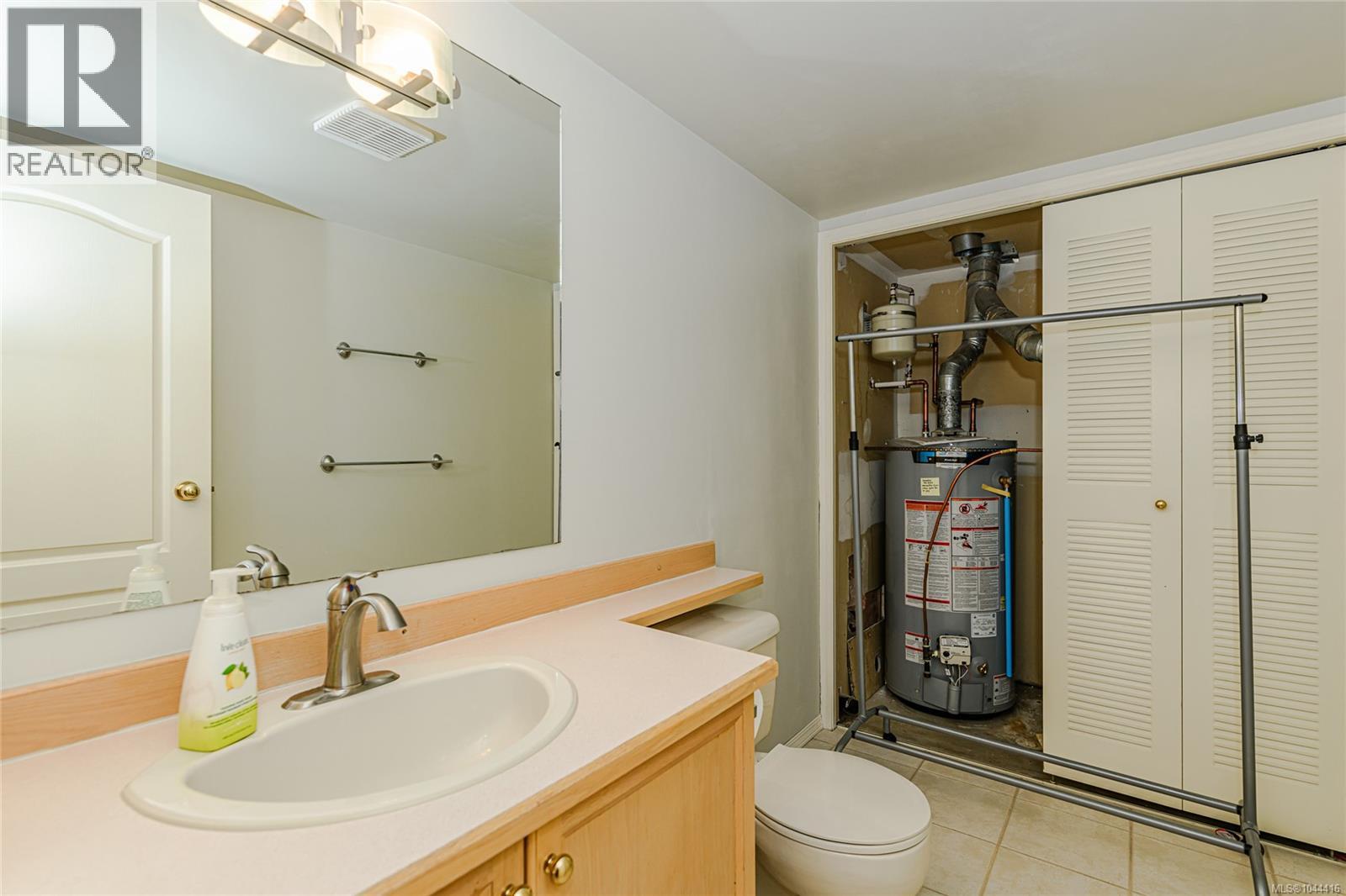 405 510 Marsett Pl, Saanich, British Columbia  V8Z 7J1 - Photo 25 - 1044416