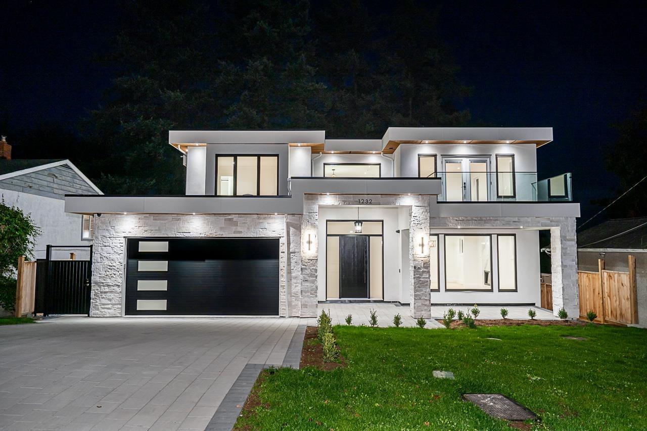 1232 PARKER STREET, White Rock, British Columbia