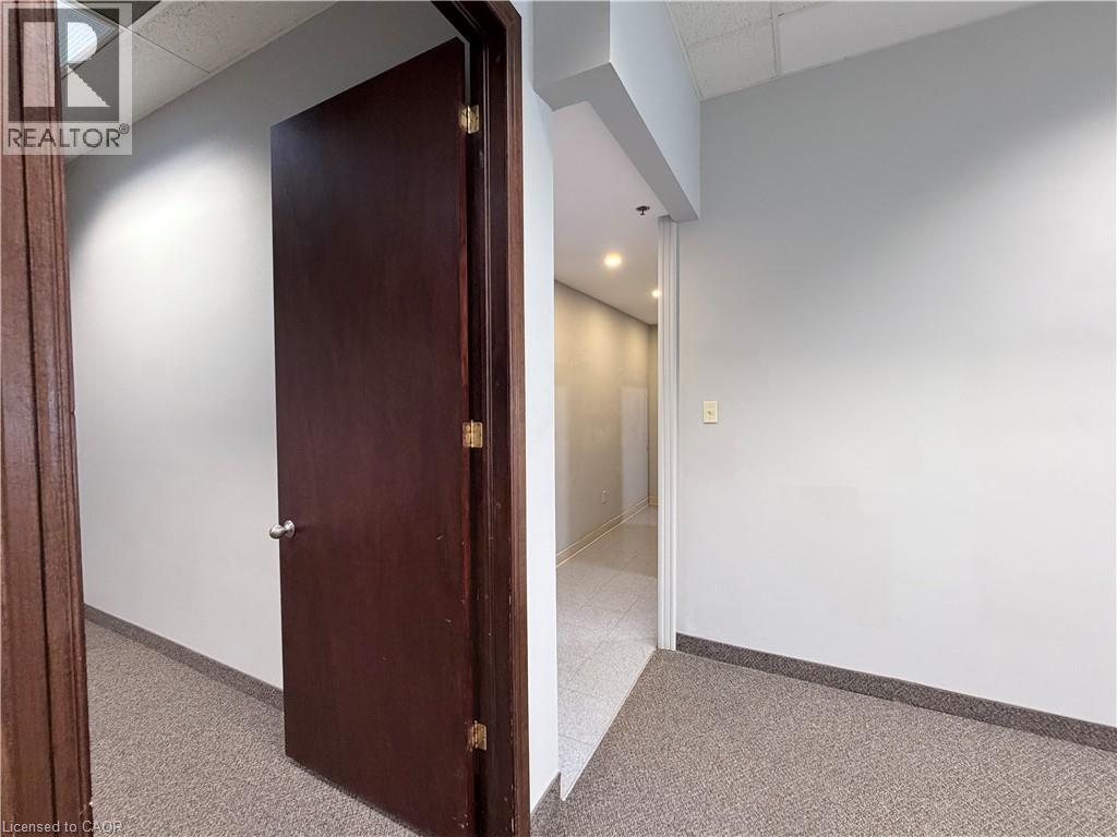 3375 North Service Road Unit# C8, Burlington, Ontario  L7N 3G2 - Photo 34 - 40850589