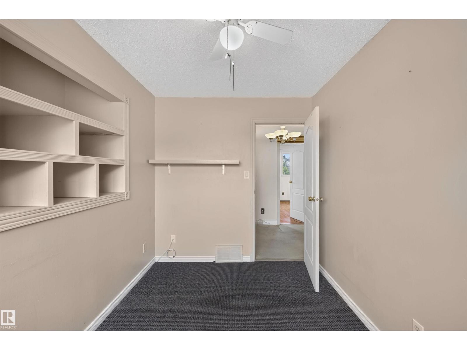 6348 34a Av Nw, Edmonton, Alberta  T6L 1E4 - Photo 19 - E4502442