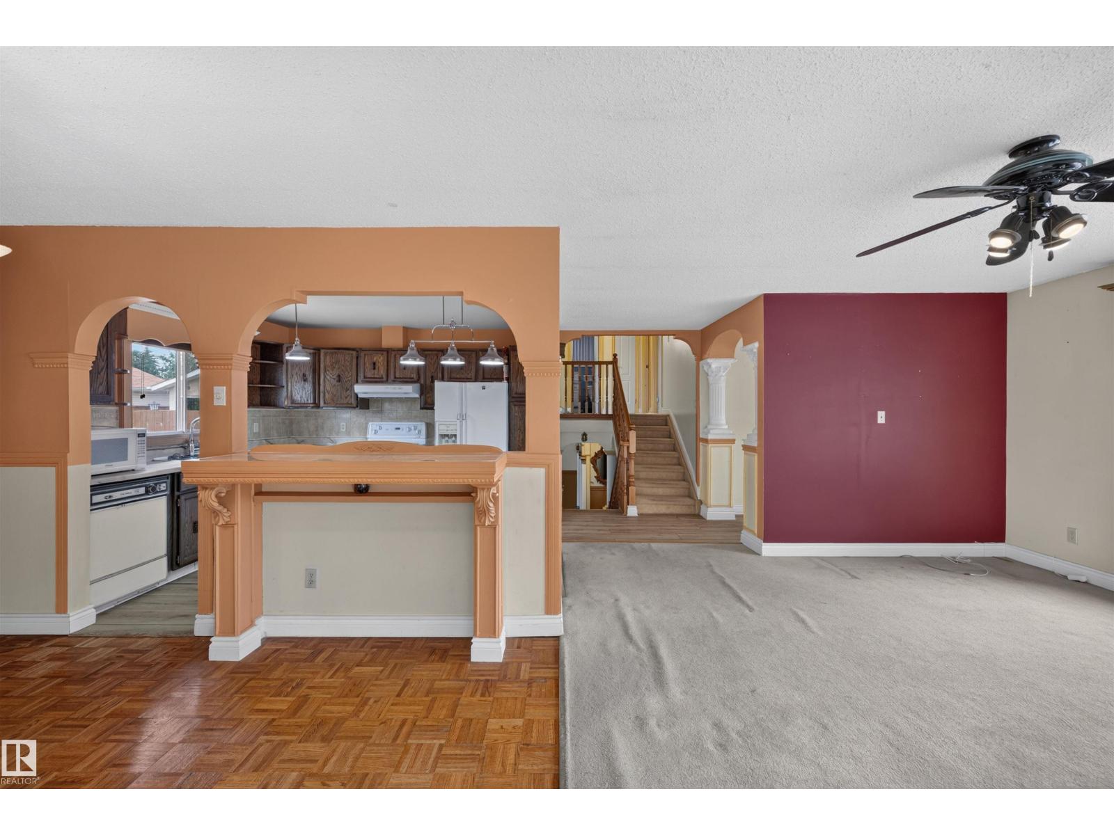 6348 34a Av Nw, Edmonton, Alberta  T6L 1E4 - Photo 9 - E4502442
