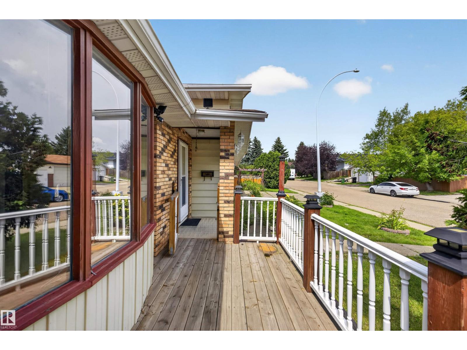 6348 34a Av Nw, Edmonton, Alberta  T6L 1E4 - Photo 39 - E4502442