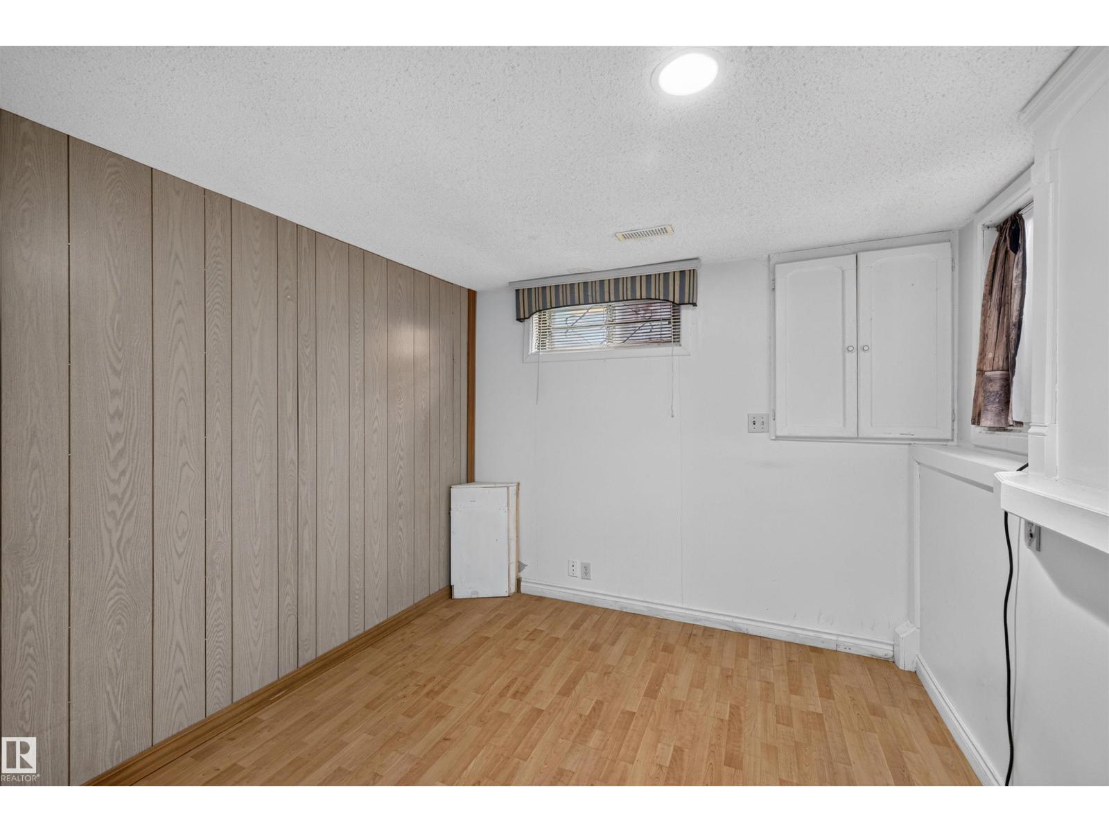 6348 34a Av Nw, Edmonton, Alberta  T6L 1E4 - Photo 33 - E4502442