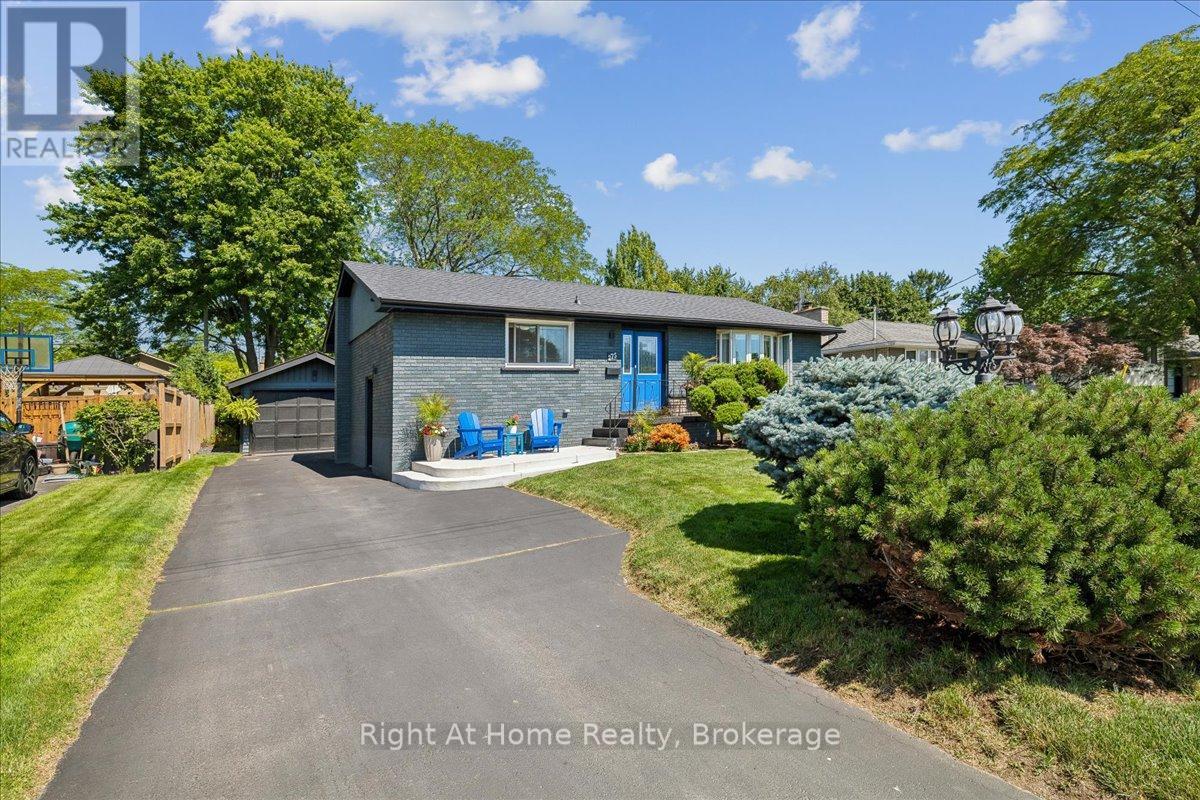 275 KENT CRESCENT, Burlington, Ontario