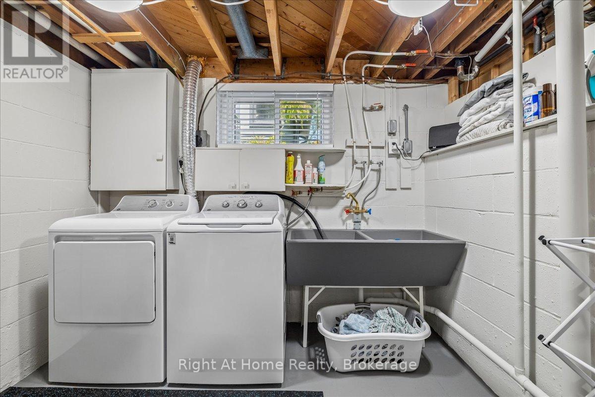 275 Kent Crescent, Burlington, Ontario  L7L 4T2 - Photo 35 - W13646886