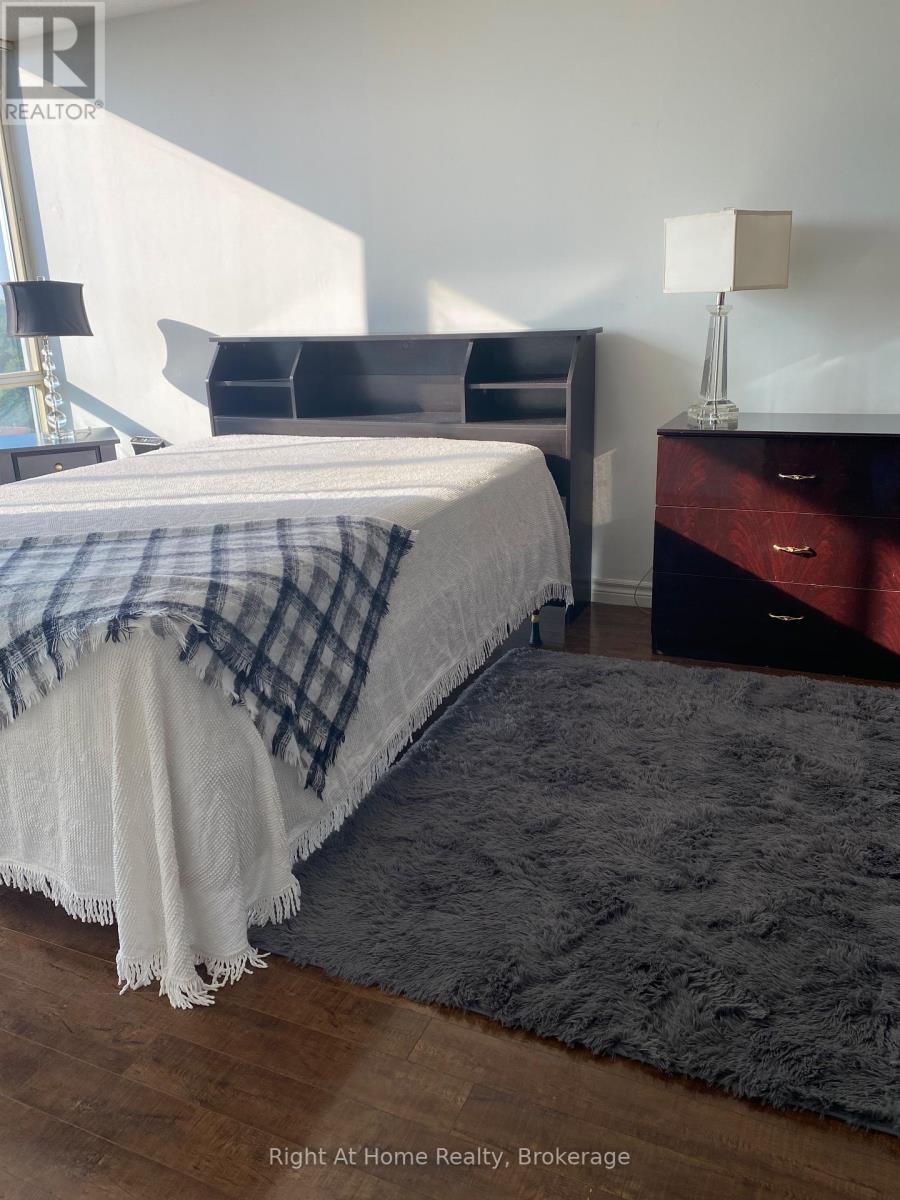 1215 - 11753 Sheppard Avenue E, Toronto, Ontario M1B 5M3 - Photo 14 - E13645460