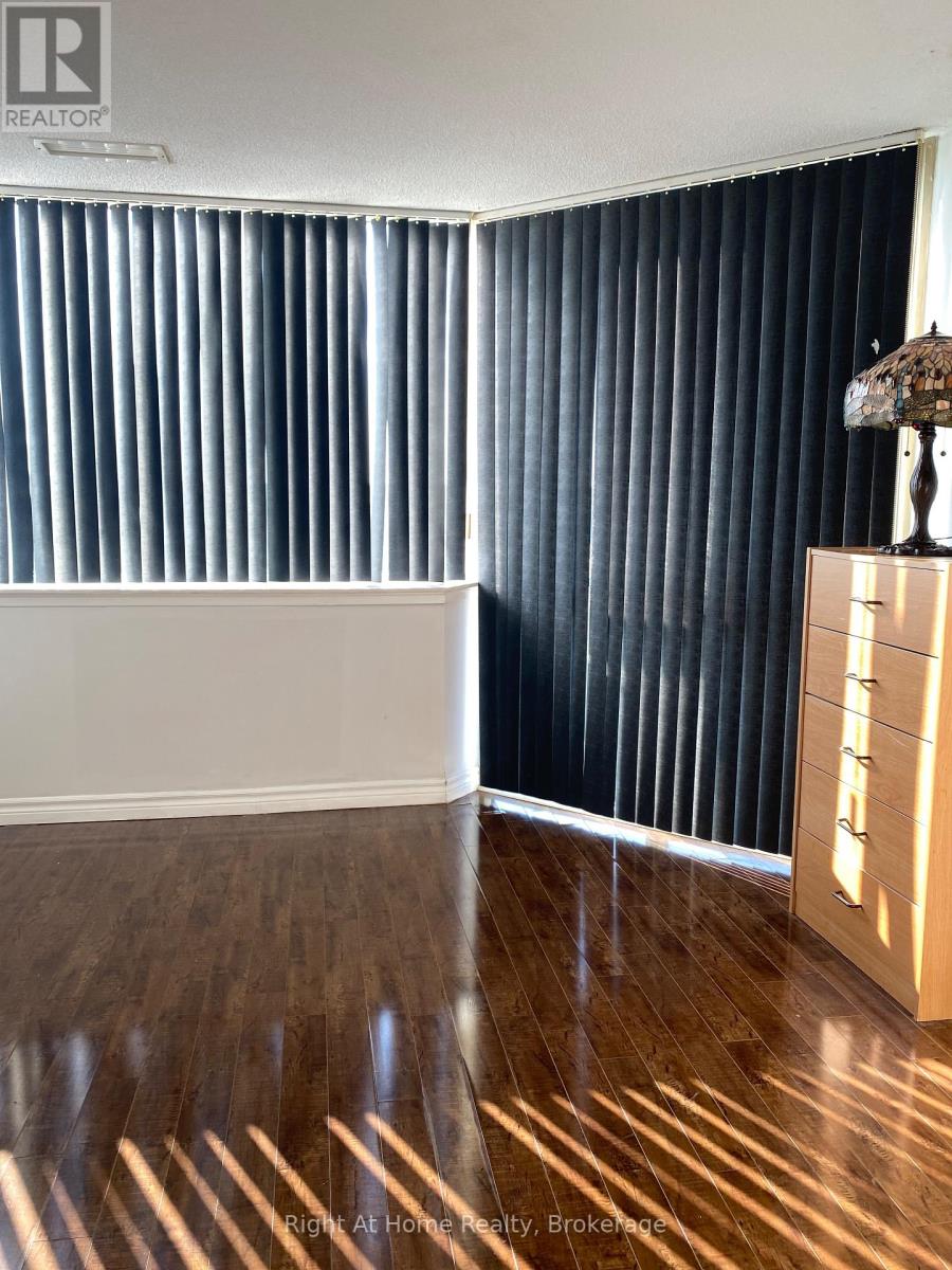 1215 - 11753 Sheppard Avenue E, Toronto, Ontario M1B 5M3 - Photo 20 - E13645460