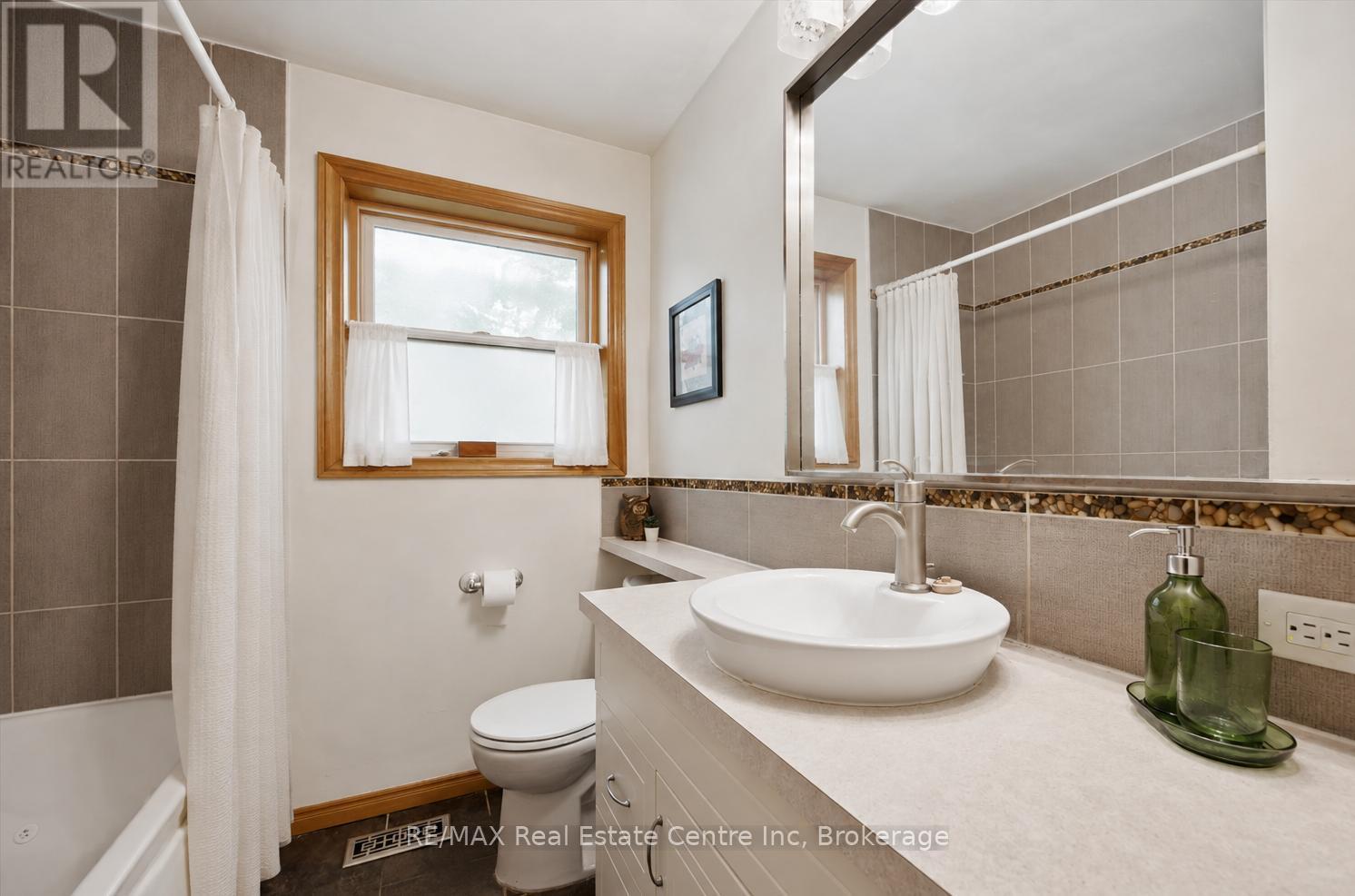 289 Speedvale Avenue E, Guelph, Ontario  N1E 1M8 - Photo 12 - X13646874