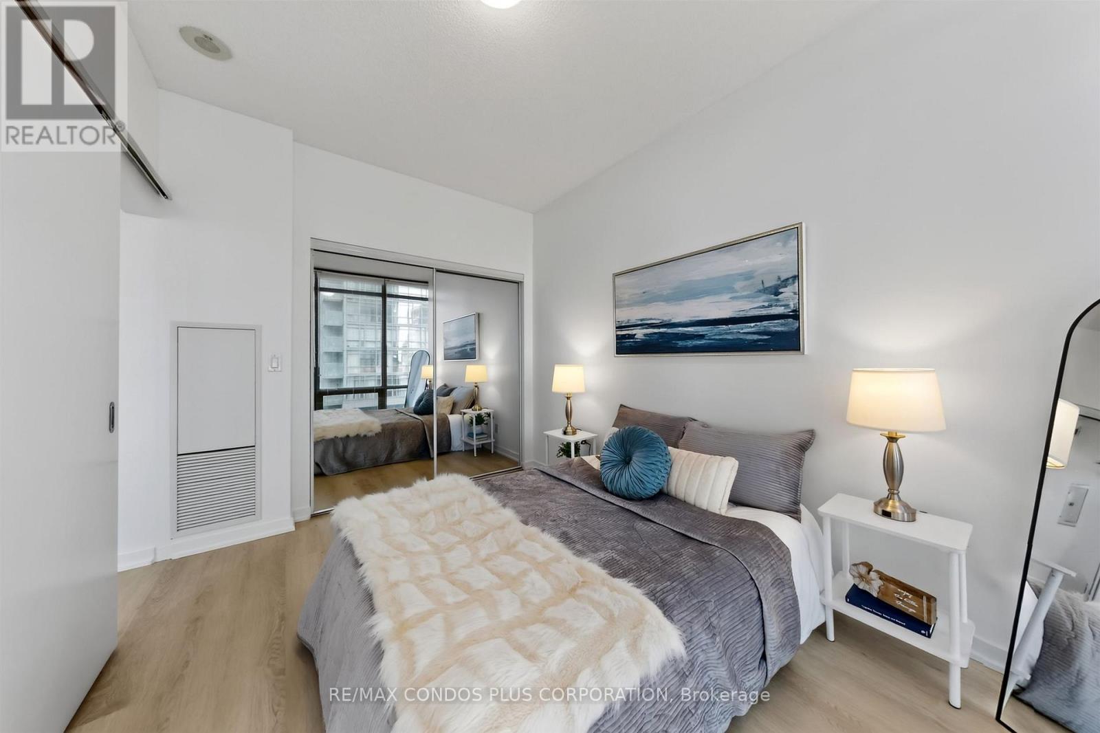 406 - 832 Bay Street, Toronto, Ontario  M5S 1Z6 - Photo 11 - C13646850