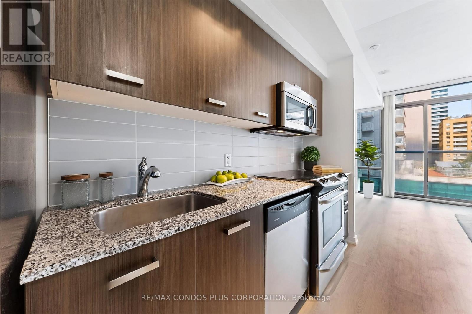 406 - 832 Bay Street, Toronto, Ontario  M5S 1Z6 - Photo 7 - C13646850