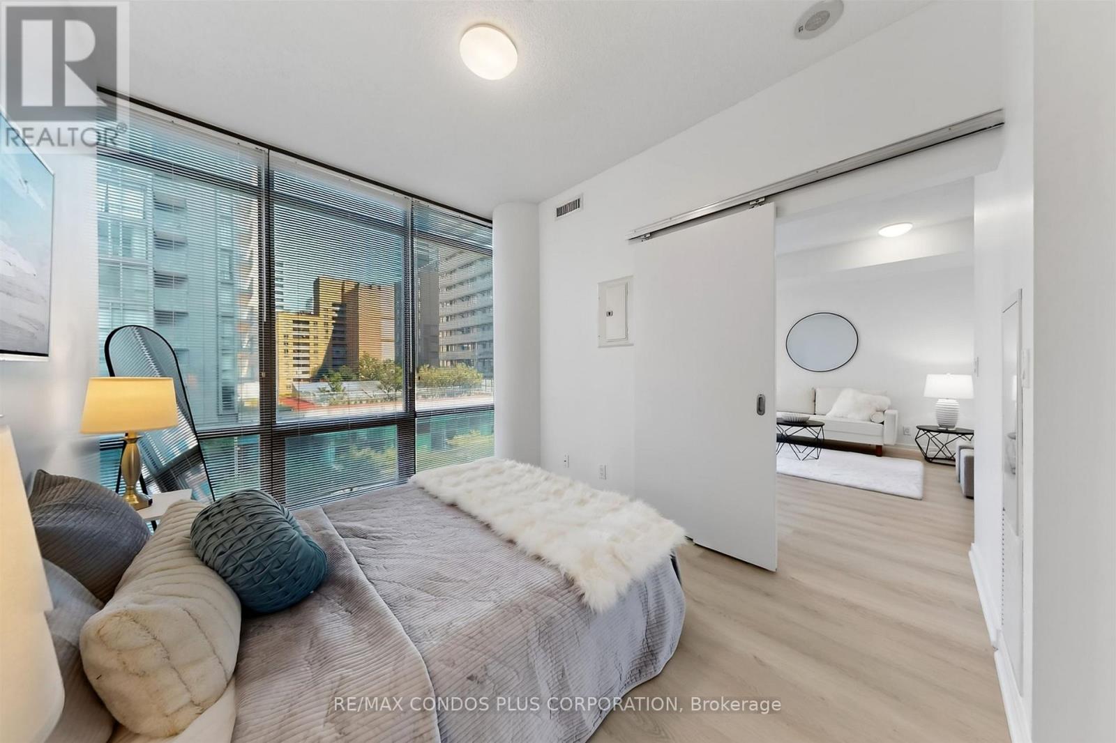 406 - 832 Bay Street, Toronto, Ontario  M5S 1Z6 - Photo 9 - C13646850