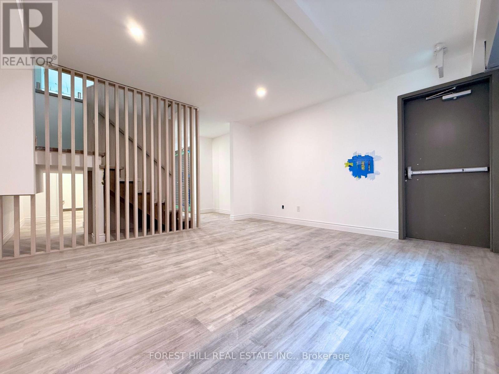 4 - 3429 Yonge Street, Toronto, Ontario  M4N 2N1 - Photo 13 - C13646972