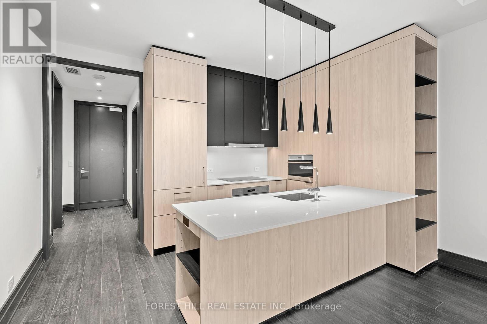 1304 - 2 Avenue Road, Toronto, Ontario  M5R 0C6 - Photo 2 - C13646978