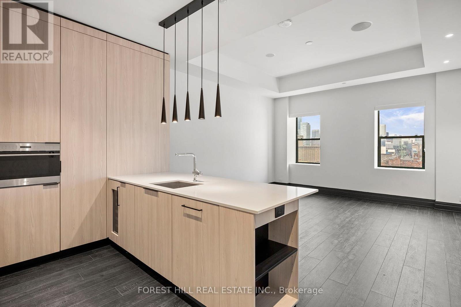 1304 - 2 Avenue Road, Toronto, Ontario  M5R 0C6 - Photo 6 - C13646978