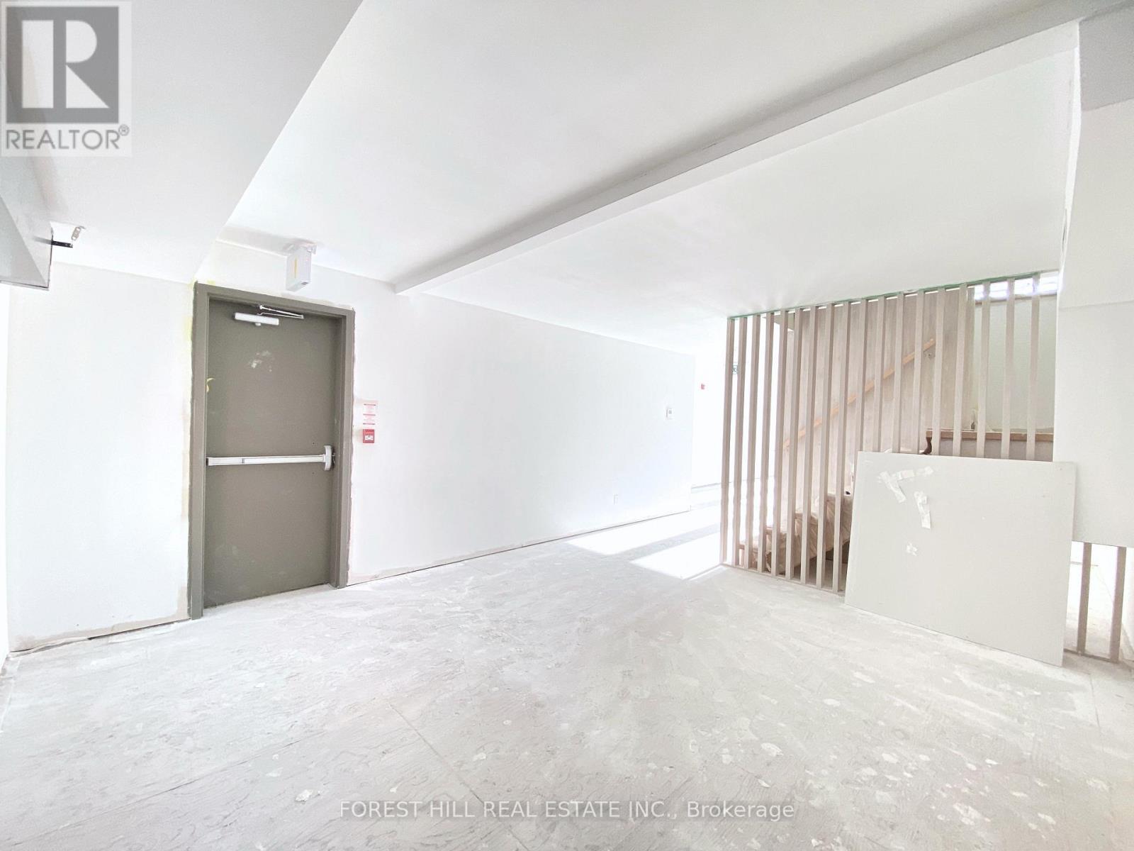 3 - 3429 Yonge Street, Toronto, Ontario  M4N 2N1 - Photo 12 - C13647014
