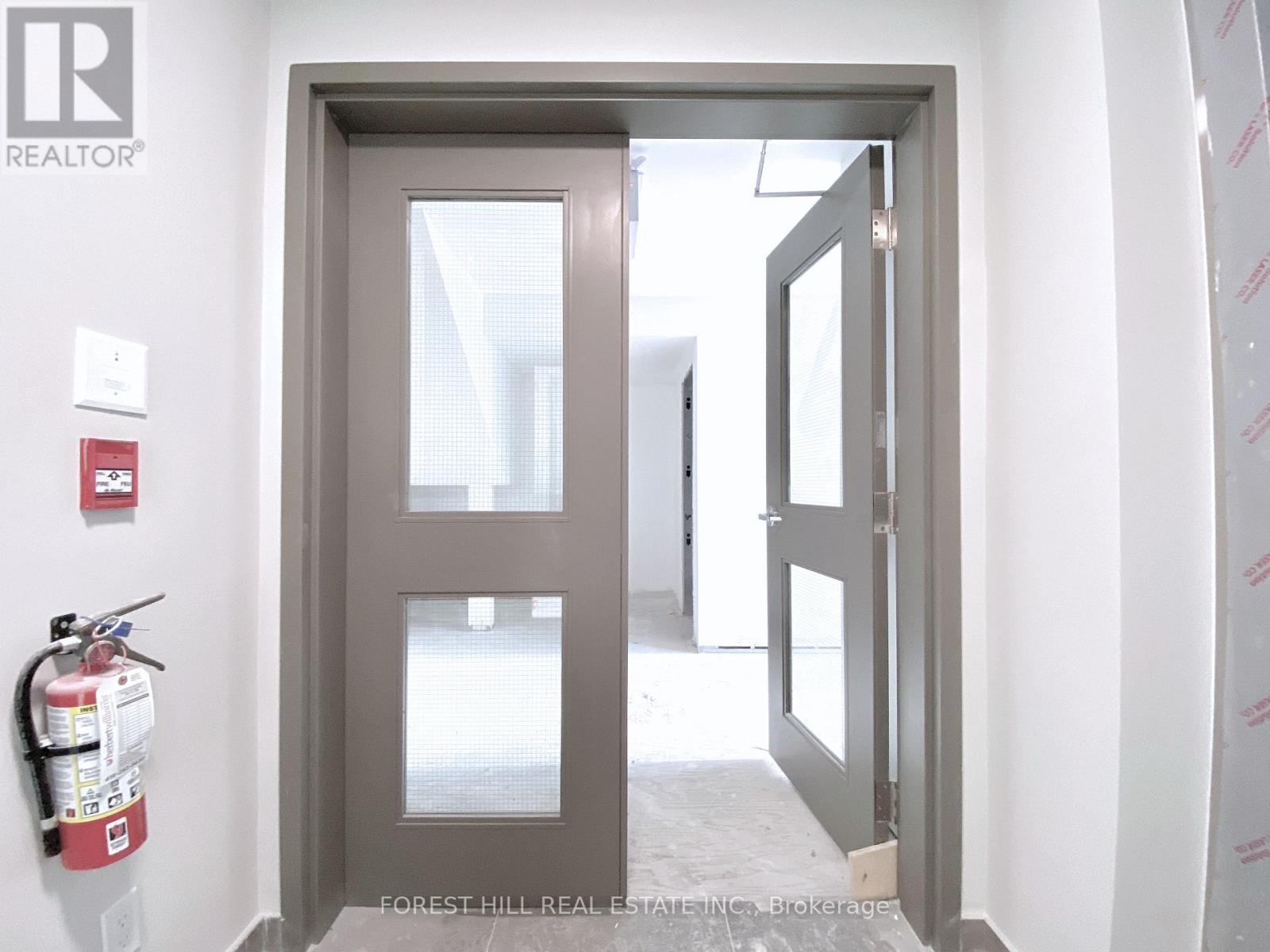 3 - 3429 Yonge Street, Toronto, Ontario  M4N 2N1 - Photo 20 - C13647014