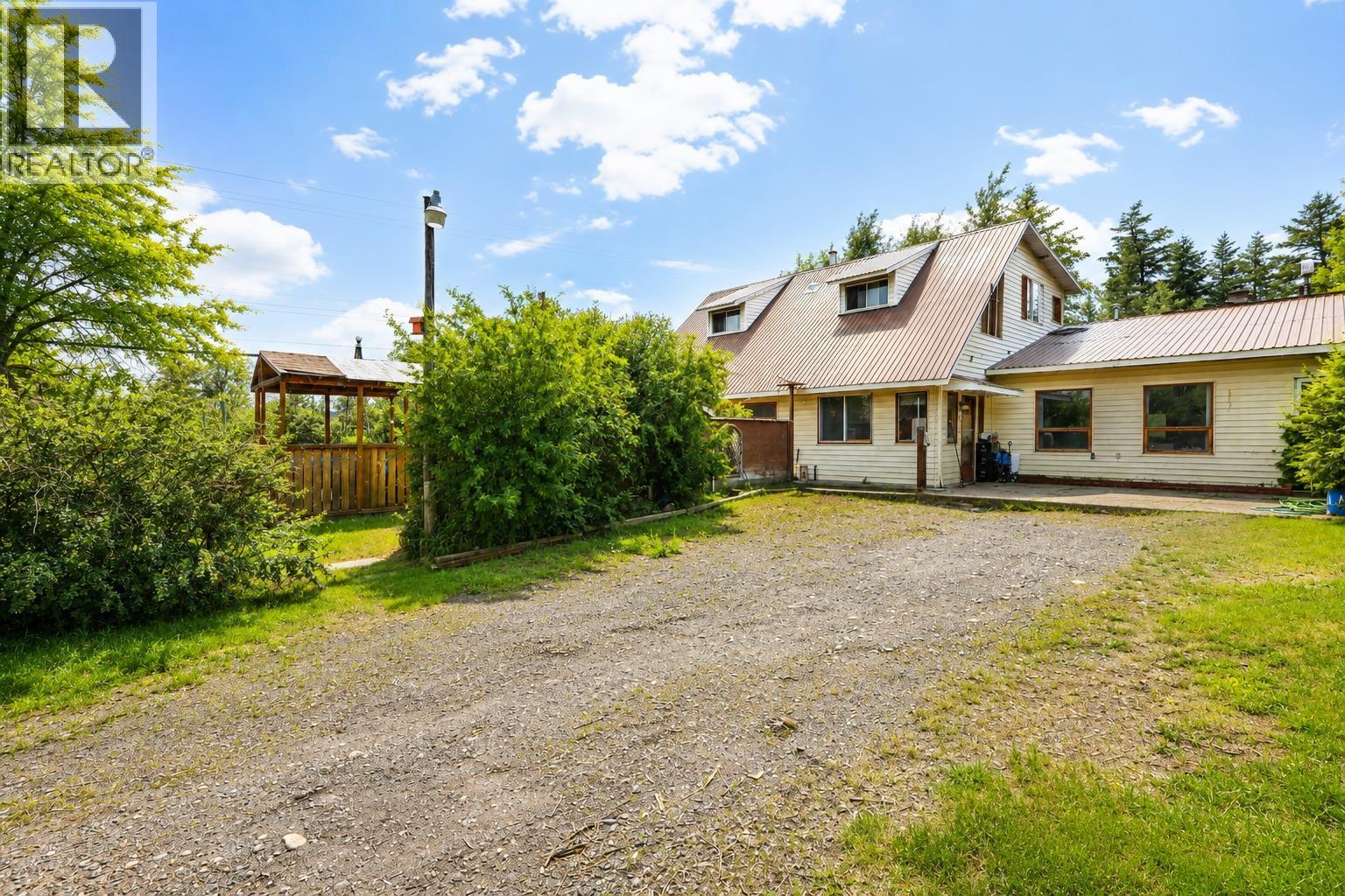 3797 Dodge Road, Lac La Hache, British Columbia  V0K 1T1 - Photo 3 - R3140534