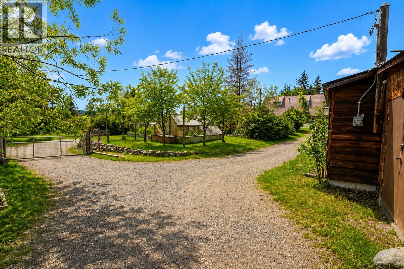 3797 Dodge Road, Lac La Hache, British Columbia  V0K 1T1 - Photo 17 - R3140534