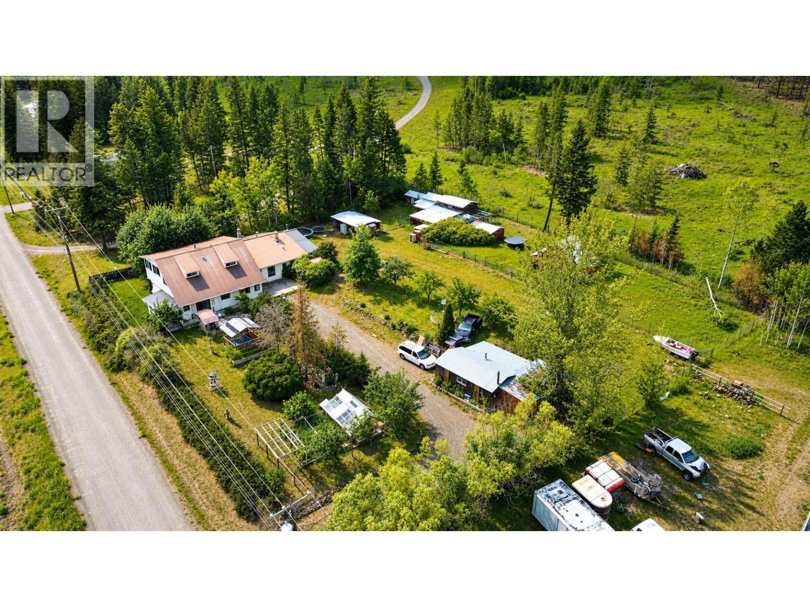 3797 Dodge Road, Lac La Hache, British Columbia  V0K 1T1 - Photo 9 - R3140534