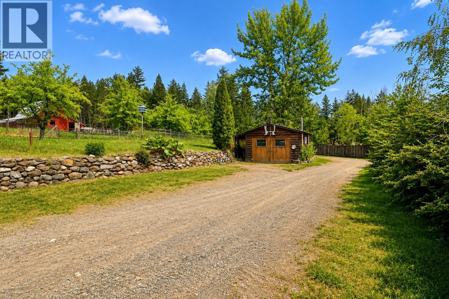 3797 Dodge Road, Lac La Hache, British Columbia  V0K 1T1 - Photo 19 - R3140534
