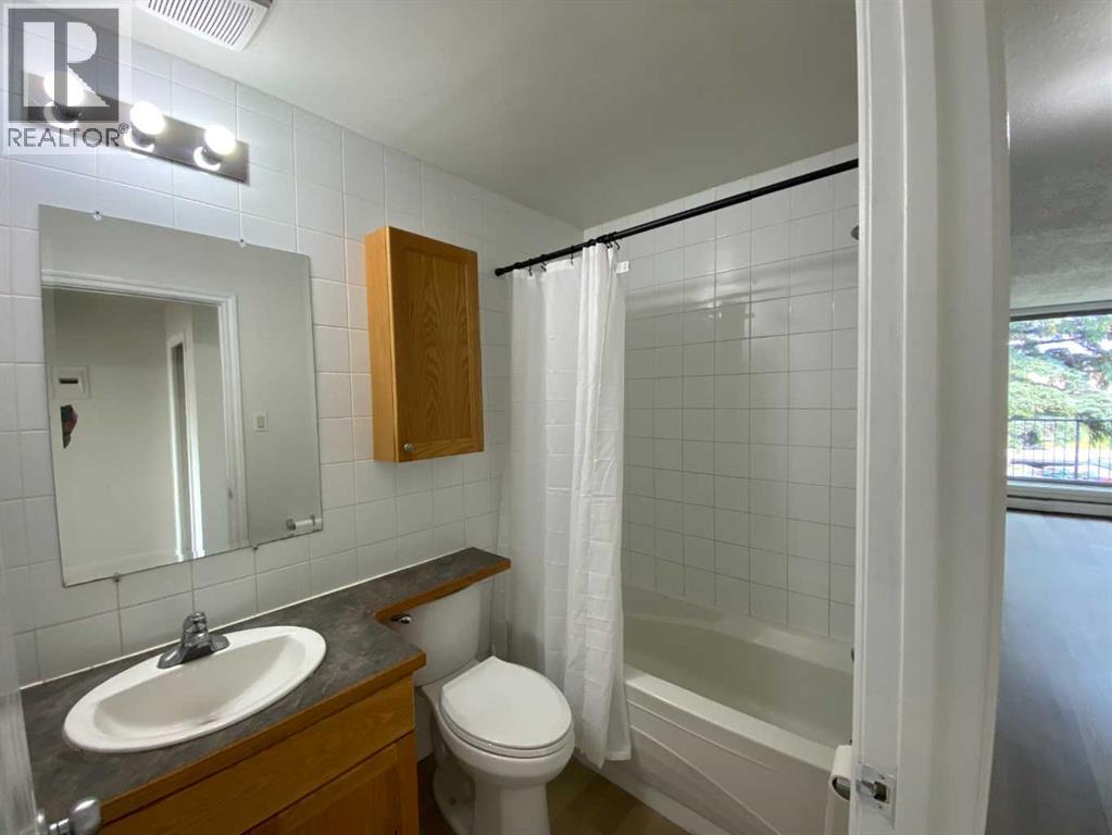 3, 222 Mayor Magrath Drive N, Lethbridge, Alberta  T1H 3P8 - Photo 11 - A2326182