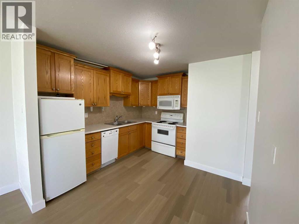 3, 222 Mayor Magrath Drive N, Lethbridge, Alberta  T1H 3P8 - Photo 7 - A2326182