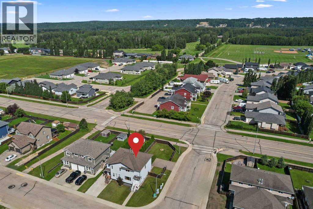 92 Wellwood Drive, Whitecourt, Alberta  T7S 0B6 - Photo 2 - A2334522