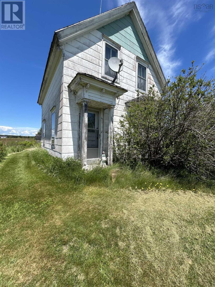 217 Back Street, Advocate Harbour, Nova Scotia  B0M 1A0 - Photo 2 - 202615252