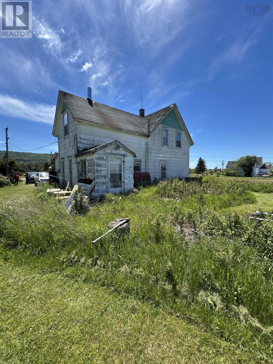 217 Back Street, Advocate Harbour, Nova Scotia  B0M 1A0 - Photo 4 - 202615252