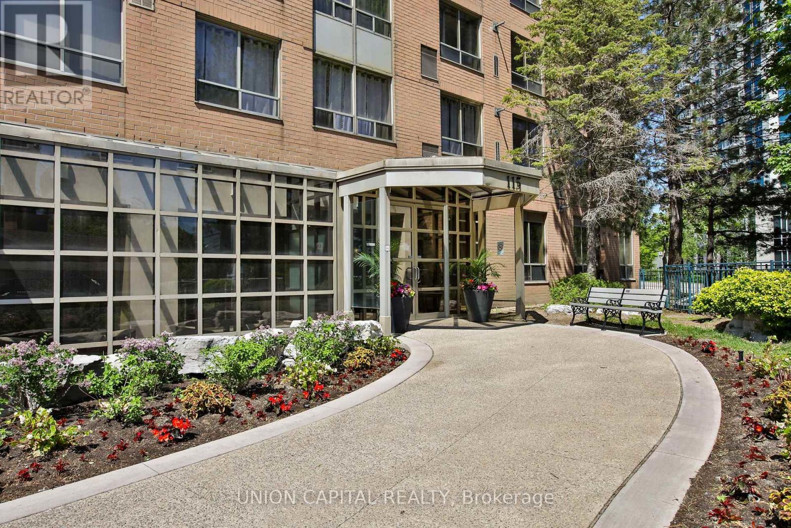 2601 - 115 Omni Drive, Toronto (Bendale), Ontario  M1P 5B4 - Photo 2 - E13647018