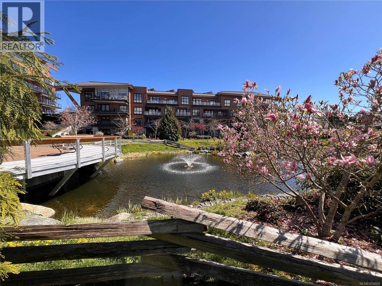 105 745 Travino Lane, Saanich, British Columbia
