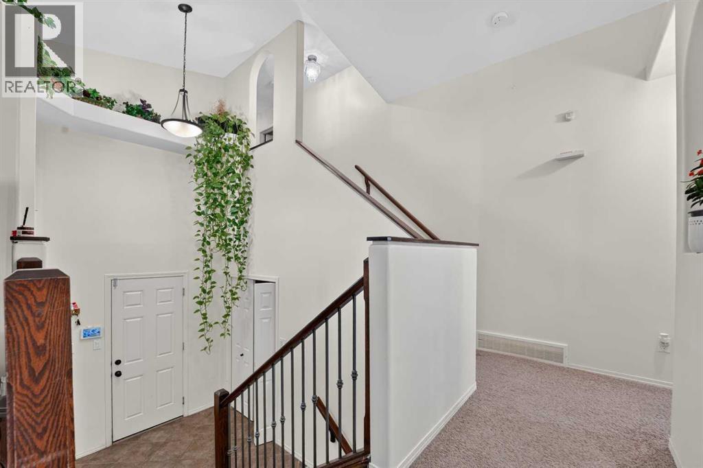 62 Coalbanks Gate W, Lethbridge, Alberta  T1J 2A1 - Photo 10 - A2332365