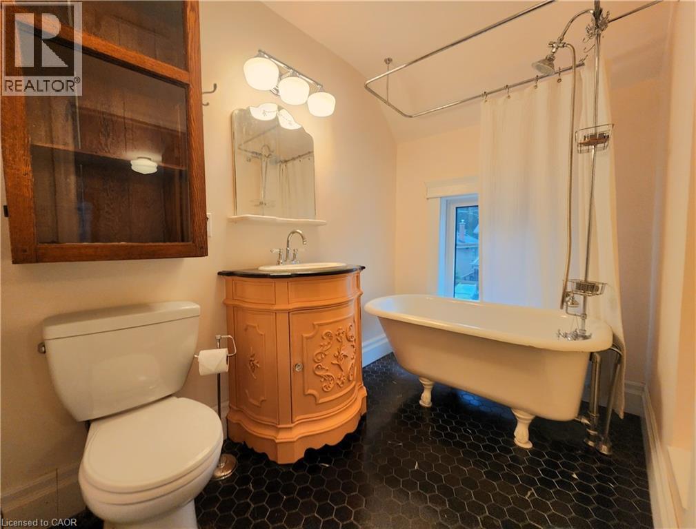 446 Macnab Street N, Hamilton, Ontario  L8L 1L4 - Photo 9 - 40829260