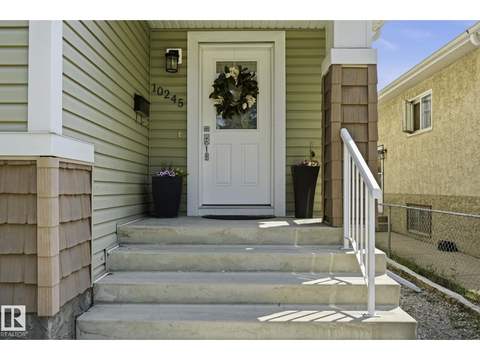 10245 152 St Nw, Edmonton, Alberta  T5P 1Y3 - Photo 2 - E4502446