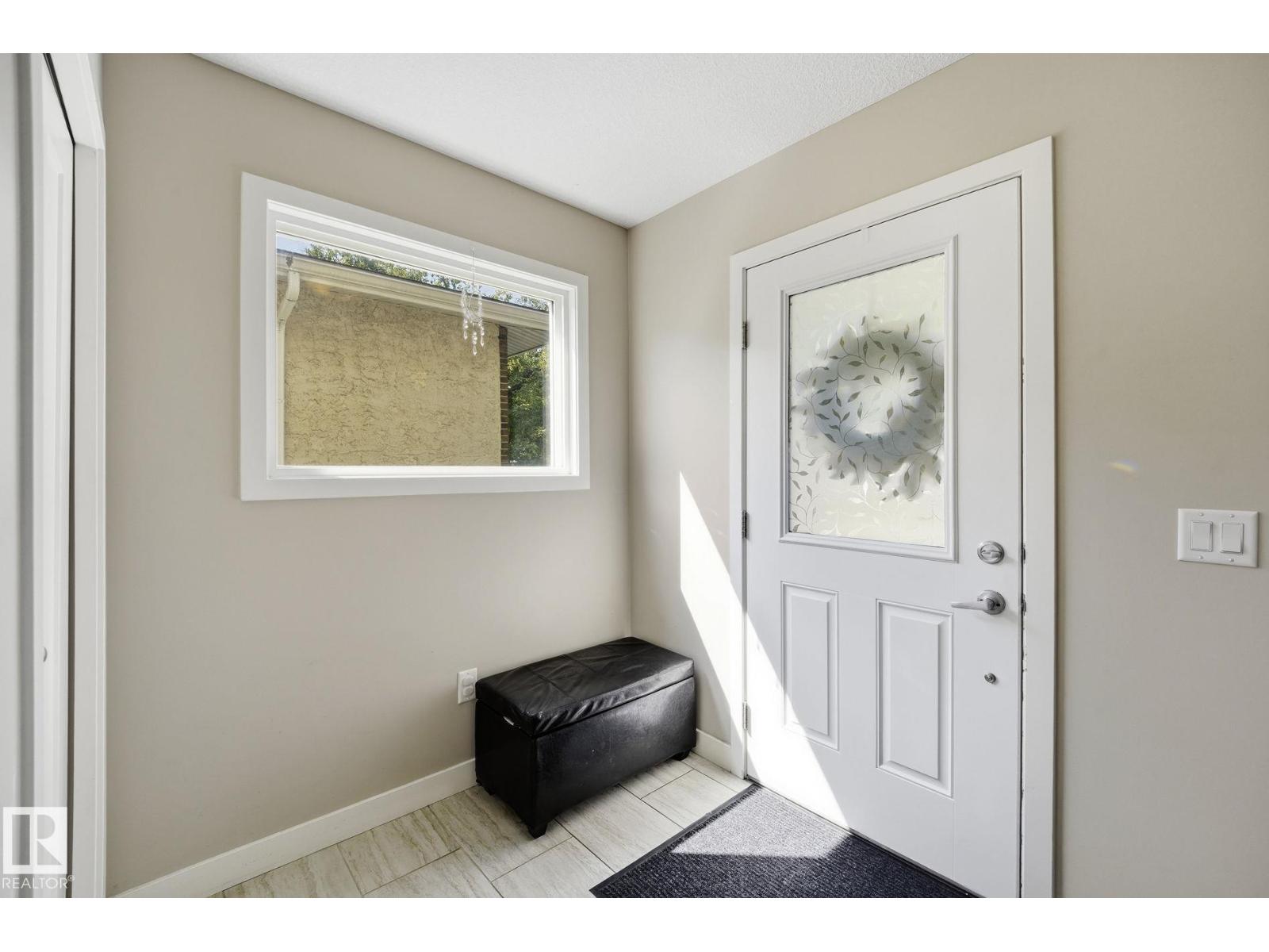 10245 152 St Nw, Edmonton, Alberta  T5P 1Y3 - Photo 3 - E4502446