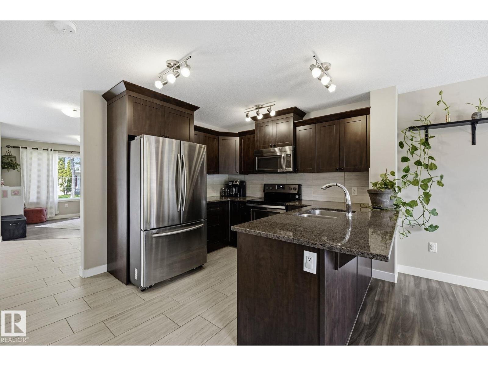 10245 152 St Nw, Edmonton, Alberta  T5P 1Y3 - Photo 9 - E4502446