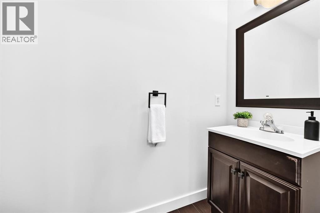 262 Coventry Court NE, Calgary, Alberta  T3K 5E8 - Photo 5 - A2331941