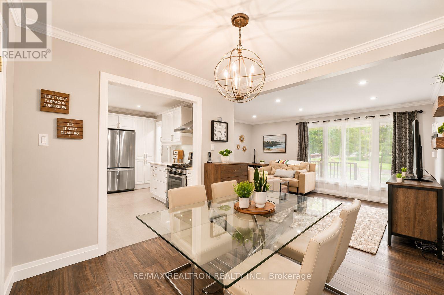 15 Park Road, Bradford West Gwillimbury, Ontario  L0G 1B0 - Photo 13 - N13646930