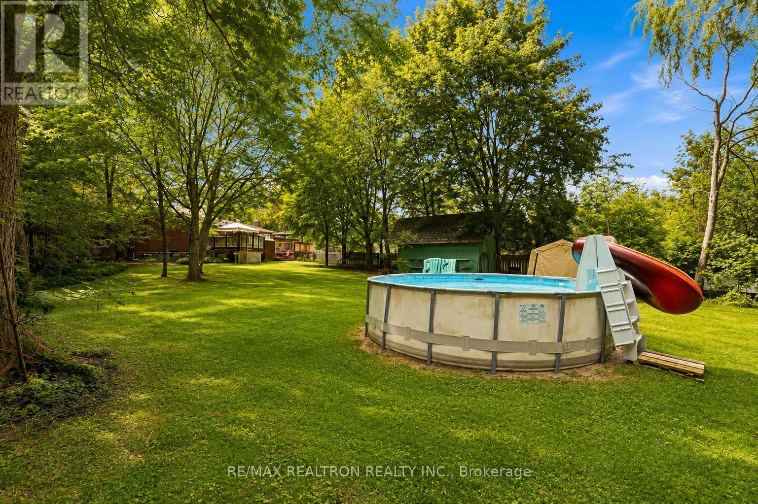 15 Park Road, Bradford West Gwillimbury, Ontario  L0G 1B0 - Photo 24 - N13646930