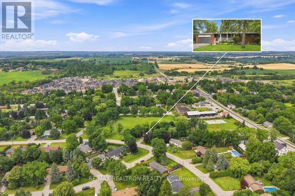 15 Park Road, Bradford West Gwillimbury, Ontario  L0G 1B0 - Photo 26 - N13646930