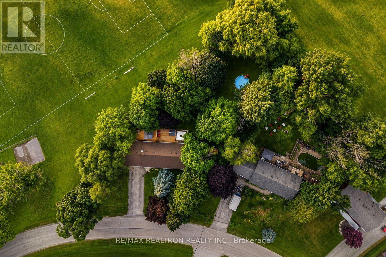 15 Park Road, Bradford West Gwillimbury, Ontario  L0G 1B0 - Photo 27 - N13646930